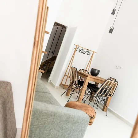 Апартаменты Anamnisi House Mykonos Town